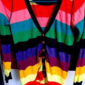 Zara Colorful cardigan weight, very unique wooden colorful buttons. 90s look 👀